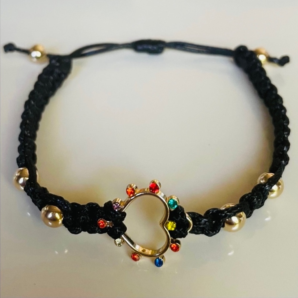 New Handmade Threaded Bracelet